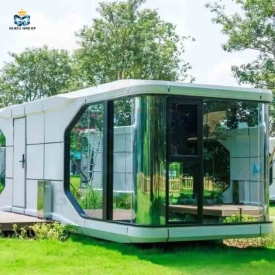 capsule House